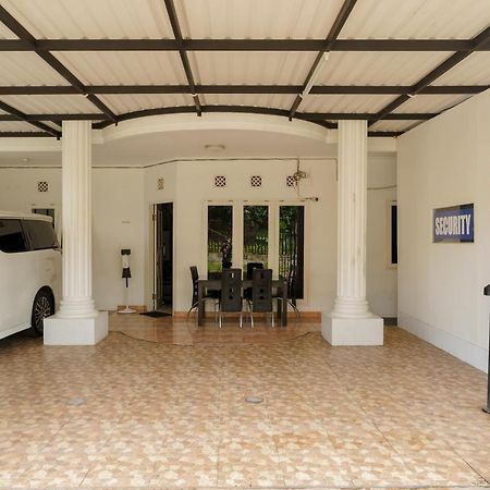 فندق Fast Hous Syariah Bogor Mitra Reddoorz المظهر الخارجي الصورة