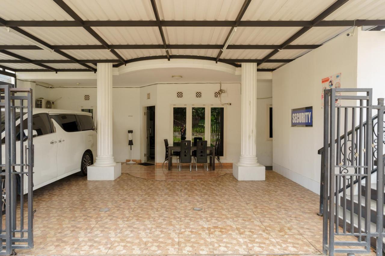 فندق Fast Hous Syariah Bogor Mitra Reddoorz المظهر الخارجي الصورة