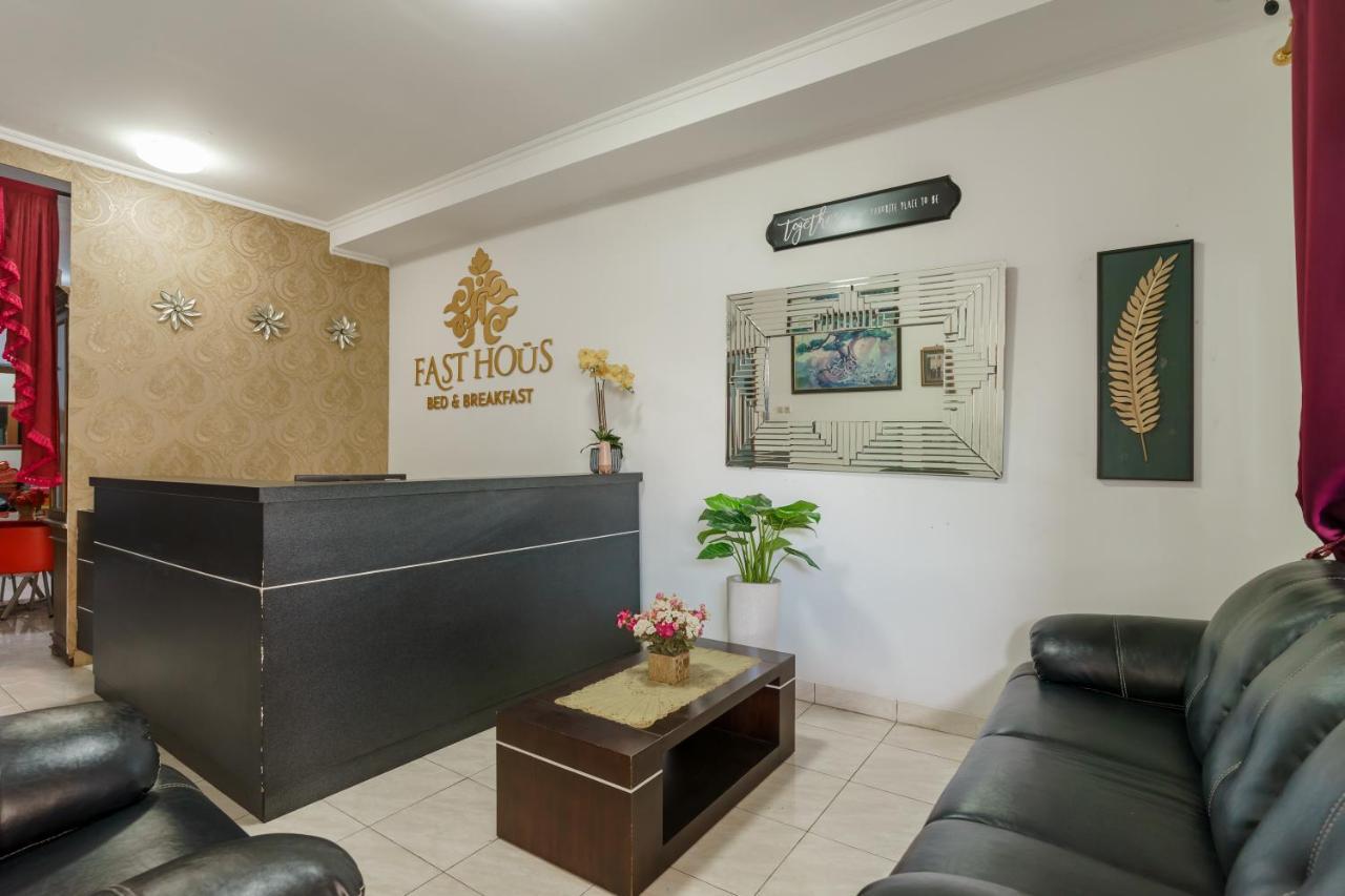 فندق Fast Hous Syariah Bogor Mitra Reddoorz المظهر الخارجي الصورة