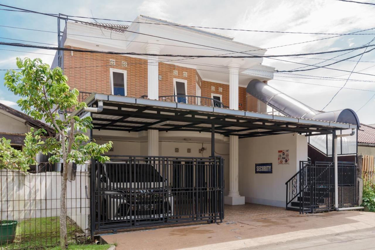 فندق Fast Hous Syariah Bogor Mitra Reddoorz المظهر الخارجي الصورة